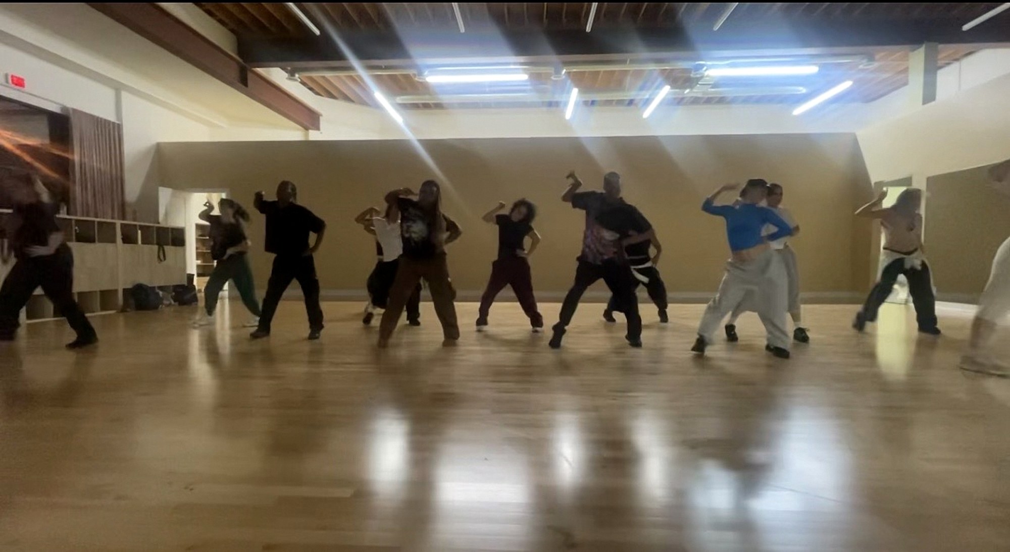 Group of dancers hitting a pose together
